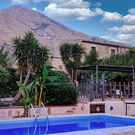 Casa Vacanze Fondaco Di Scillato Scillato  Eksteriør billede