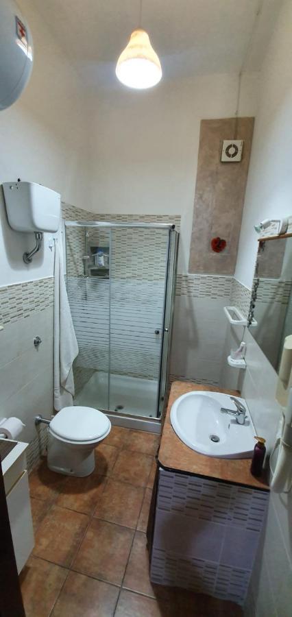 Casa Vacanze Fondaco Di Scillato Scillato  Eksteriør billede