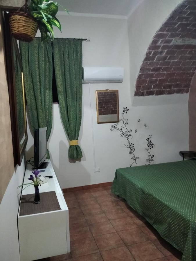Casa Vacanze Fondaco Di Scillato Scillato  Eksteriør billede