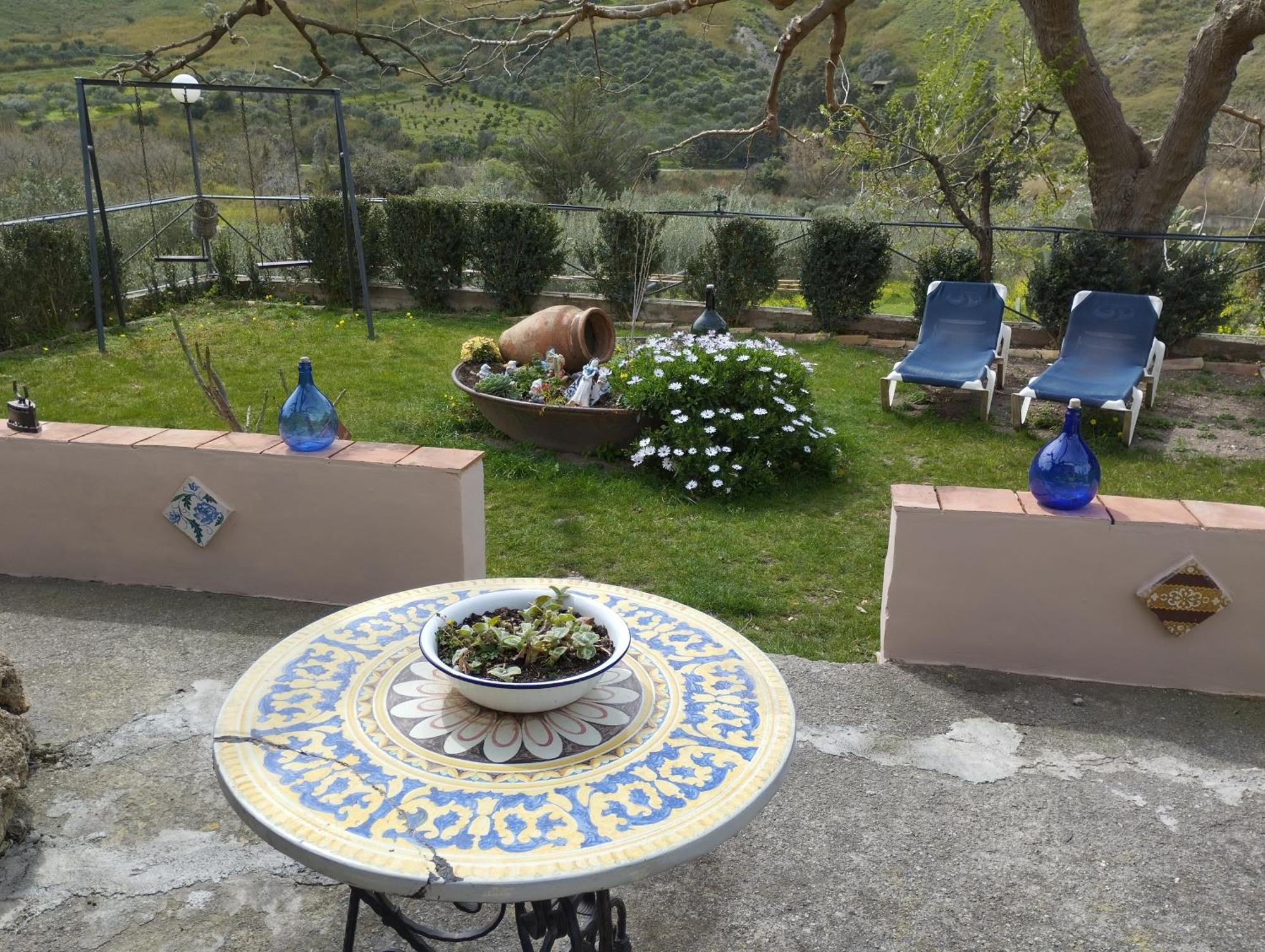 Casa Vacanze Fondaco Di Scillato Scillato  Eksteriør billede